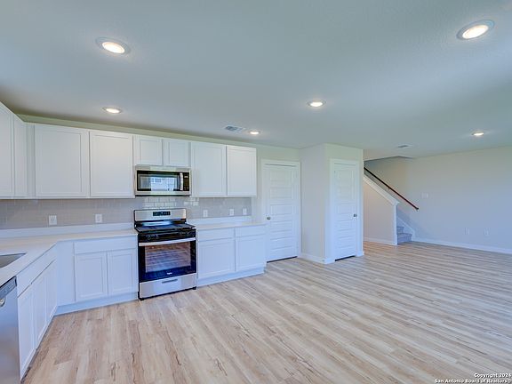 5th image of 5319 Franklin hills