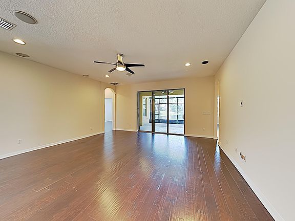 5th image of 113 Berot Cir