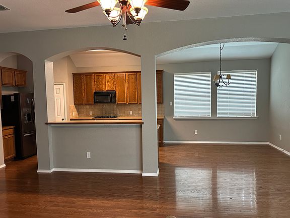 5th image of 2041 Whitney Bay Dr