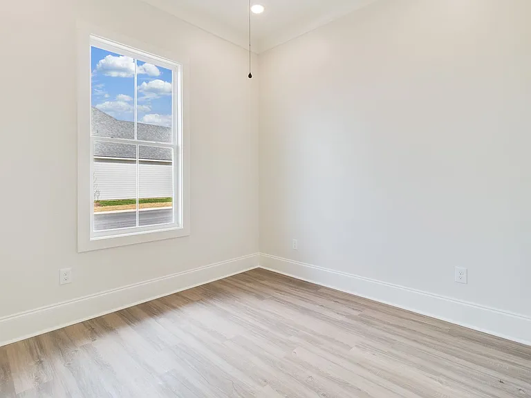 117 Perth Pl — Photo 32
