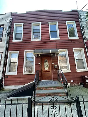 Rented by Corcoran | media 17