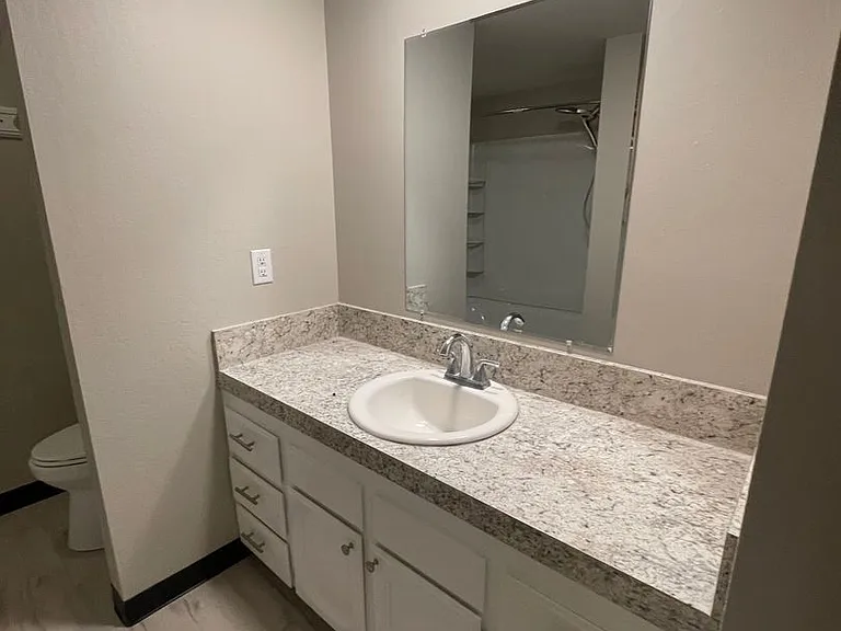 Churchill Village Apartments — Photo 83