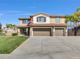 9362 Newbridge Dr, Riverside, CA 92508