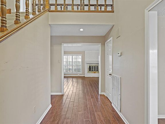 5th image of 3127 Stoney Brook Ln