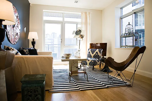 Sold by aptsandlofts.com | media 3
