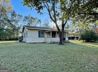 220 Perkins Mill Rd, Claxton, GA 30417