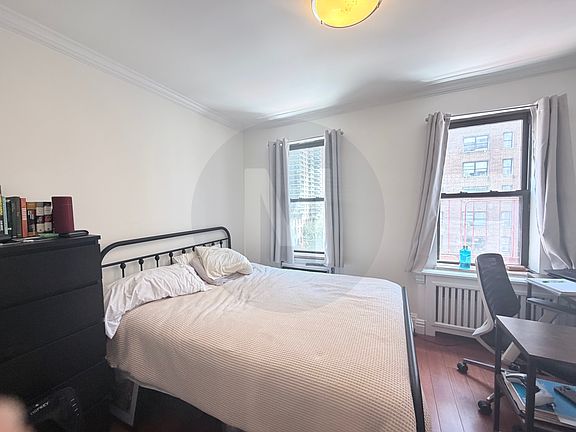 5th image of 1061 1st Ave APT 5