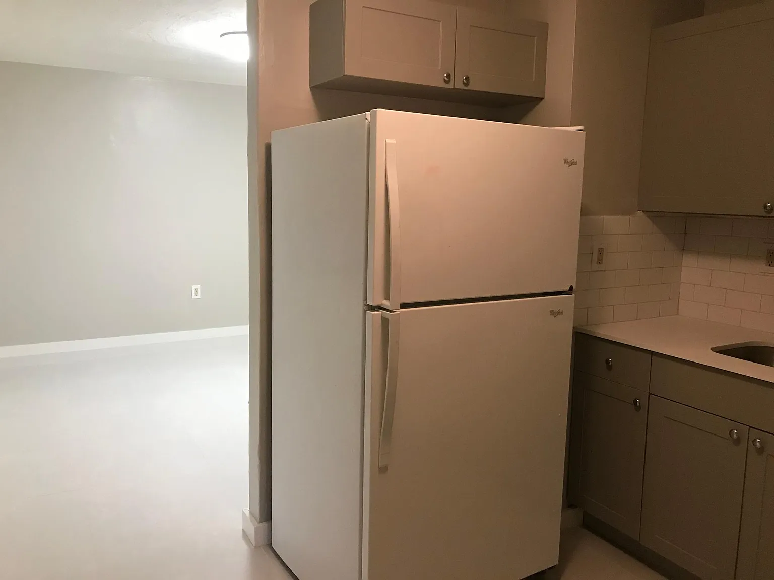 2 bed, 650 sqft, $1,850 — Photo 4