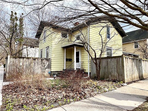 3rd image of 329 W Buffalo St