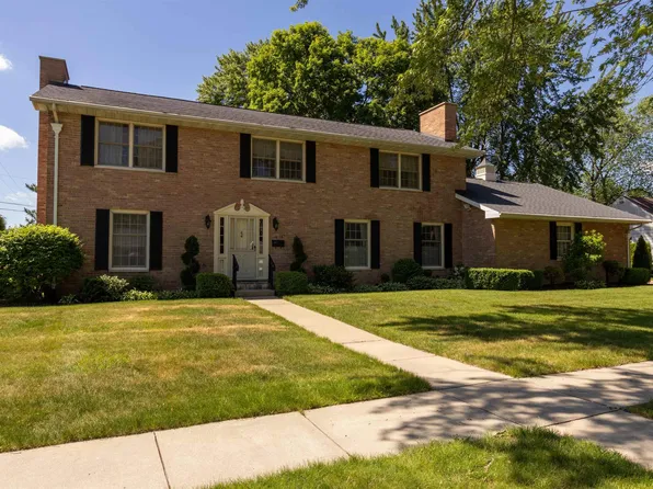 1054 North Dr, Mount Pleasant, MI 48858
