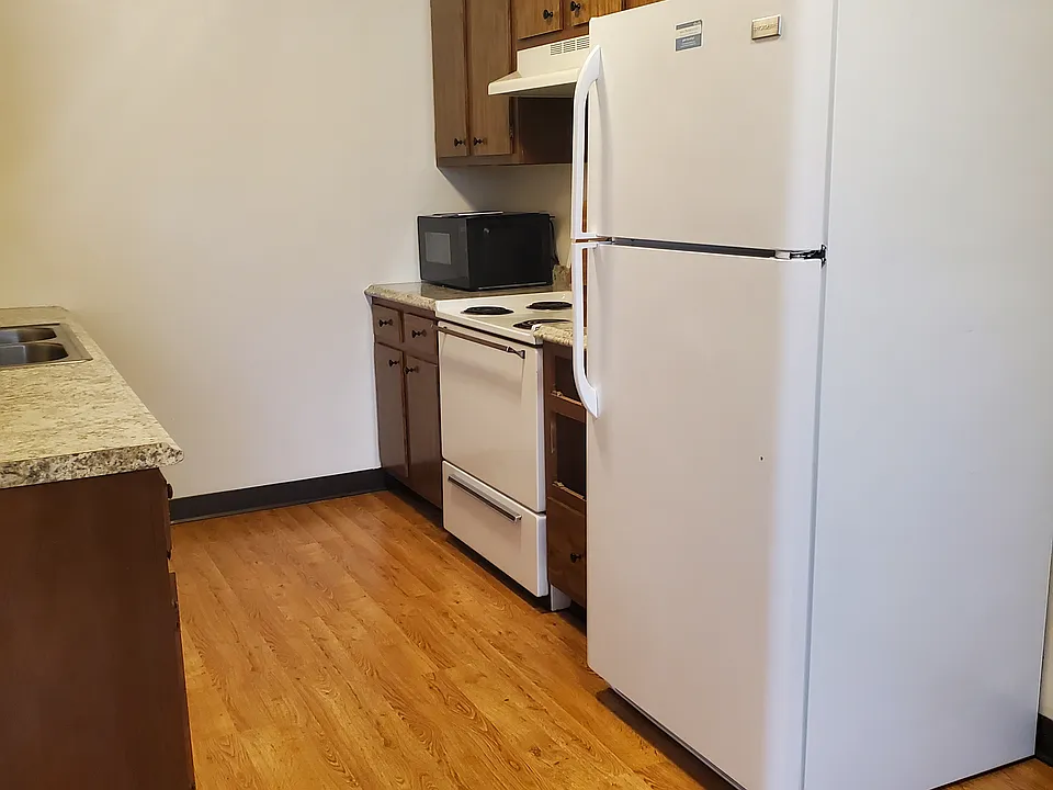 Kitchen, includes built in dishwasher