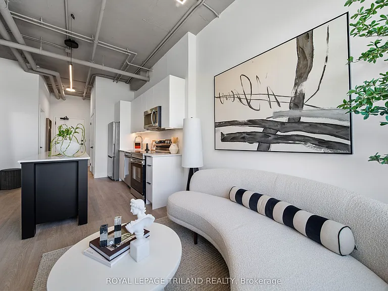 685 Richmond St #209 — Photo 13