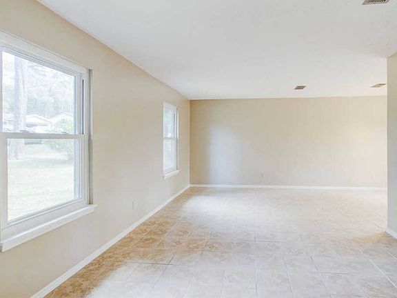 5th image of 3236 Yorktown Dr