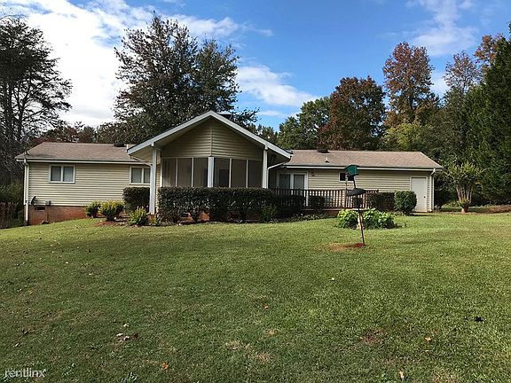 2nd image of 28 Mountain Brook Trl