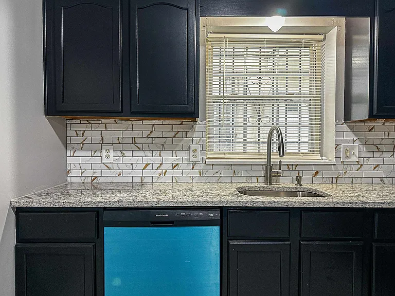 280 Jelliff Ave #1 — Photo 15