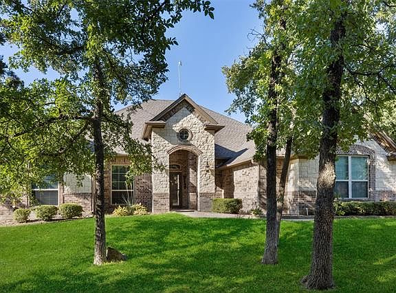2nd image of 107 Elm Crest Ct