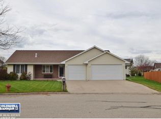 110 Jenny Ct, Combined Locks, WI 54113