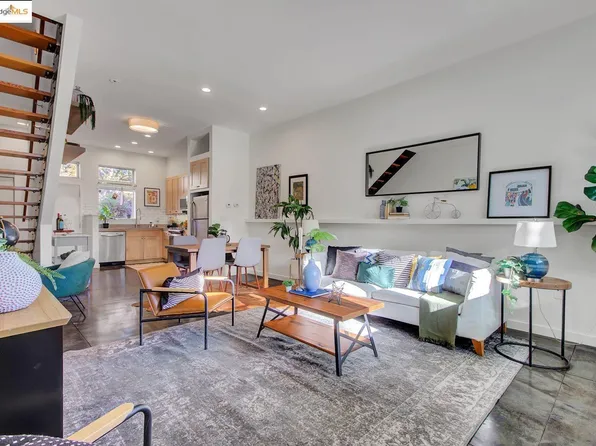 1216 32nd St, Oakland, CA 94608