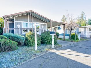 8 Wayside Dr, Santa Rosa, CA 95407