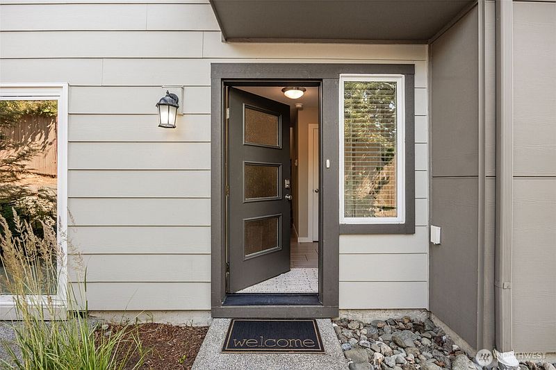 3rd image of 15113 40th Avenue W #C1