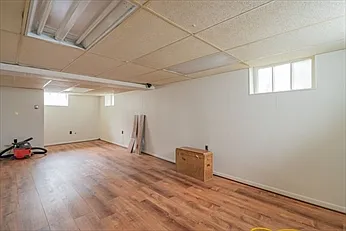 16 Crescent Hill Ave — Photo 5