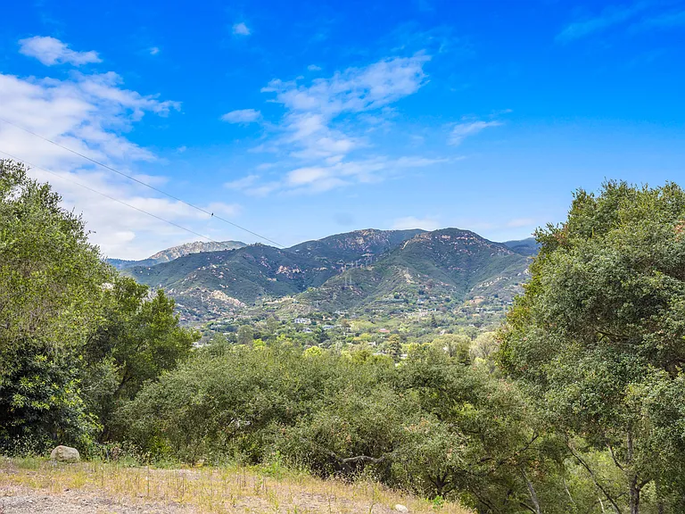 345 Sierra Vista Rd — Photo 5