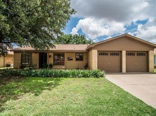 3305 92nd St, Lubbock, TX 79423