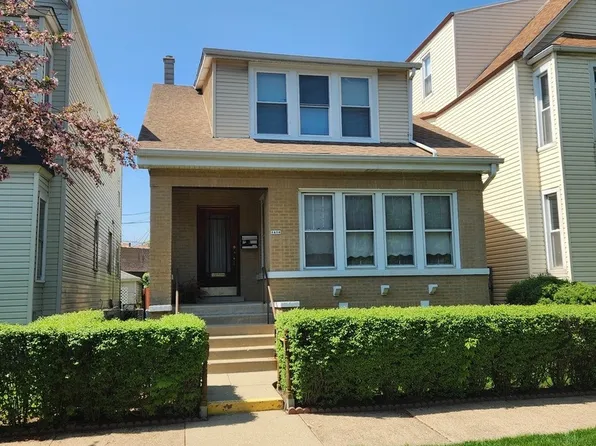 3456 N Whipple St, Chicago, IL 60618