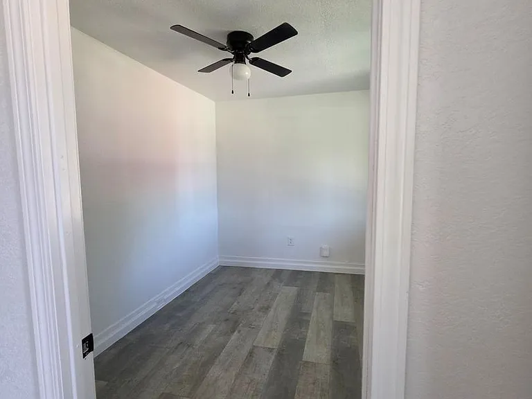 1178 E Park Way — Photo 13