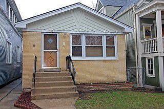 1st image of 2058 W Belle Plaine Ave