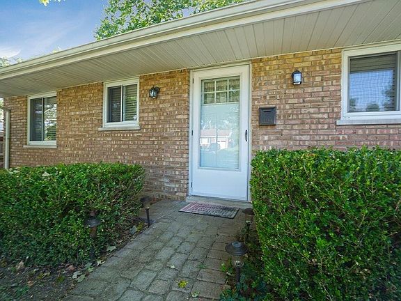 2nd image of 1078 Alnetta Dr