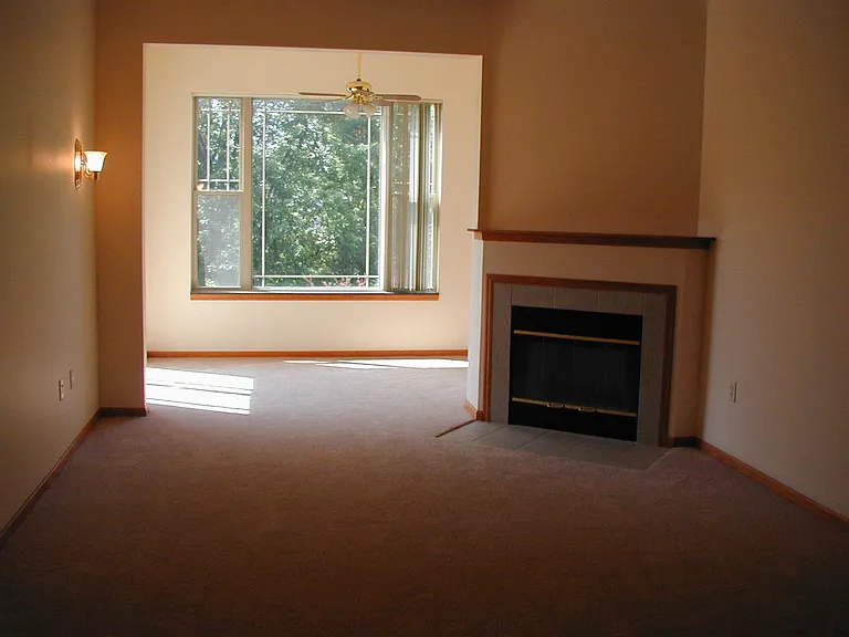 5440 Willow Rd #14 — Photo 3