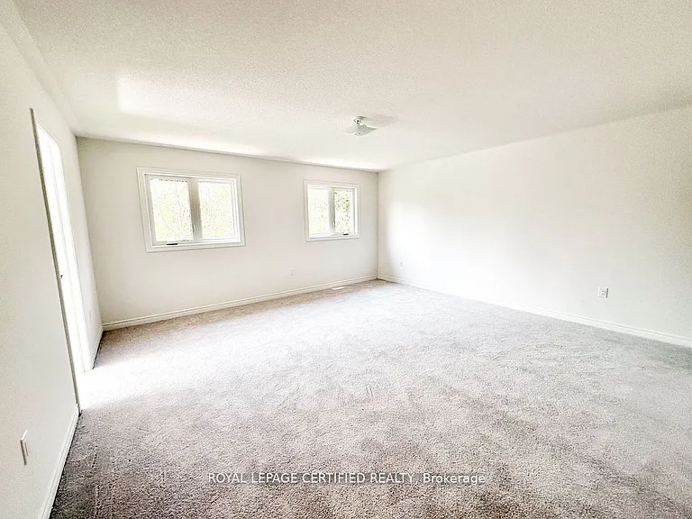 10 Baycroft Blvd — Photo 11