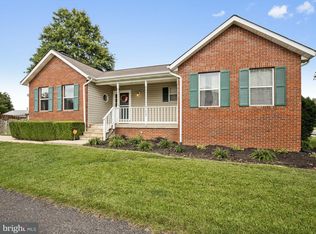45662 Schooner Ct, Great Mills, MD 20634
