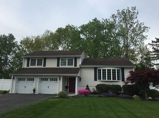129 Merritt Dr, Oradell, NJ