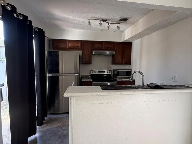 12550 Newbrook Dr — Photo 4