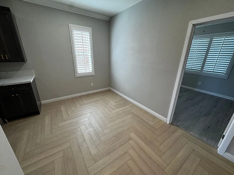 29216 Azara St — Photo 3