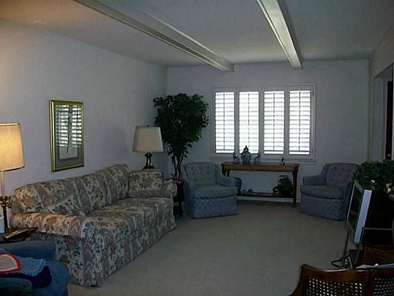 4th image of 521 Salem Dr
