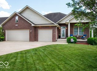 3843 Jonathan Rdg, Columbus, IN 47201