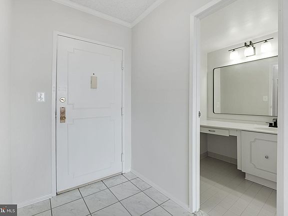 4th image of 5500 Holmes Run Pkwy APT 712