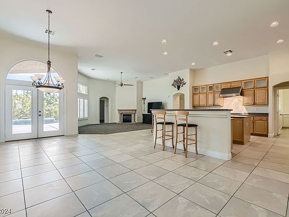 5th image of 6613 Tattler Dr