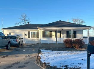 818 Chestnut Ave, Blackwell, OK 74631