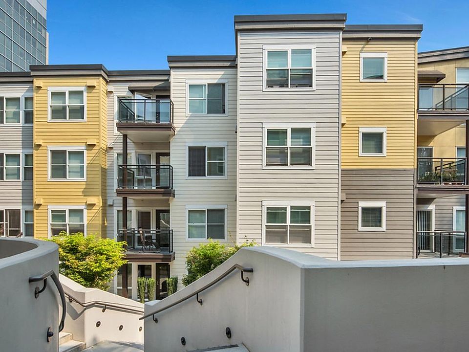 1st image of 304 108th Ave NE #B414