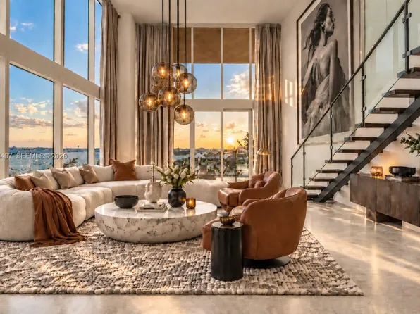 1040 Biscayne Blvd APT 3704, Miami, FL 33132