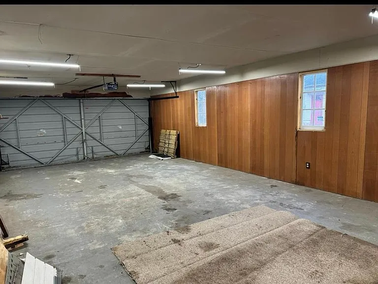 9045 Millward Ave — Photo 15