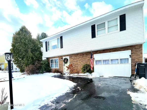 43 Donegal Avenue, Troy, NY 12180