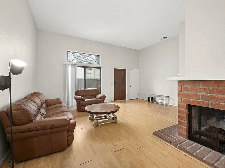 4064 Mahaila Ave #C — Photo 5