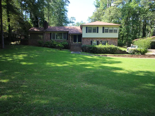 704 Cherry Ln, Laurel, MS 39440