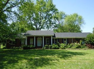 209 Hunting Creek Rd, Hopkinsville, KY 42240