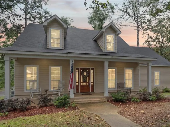 8037 Saint Jude Cir S, Mobile, AL 36695